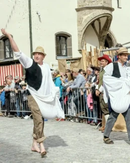 umzug am stadtmauerfest nördlingen 2025