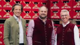 Carl-Eugen Prinz zu Oettingen-Wallerstein, Braumeister Martin Lechner und Geschäftsführer Reinhard Holz