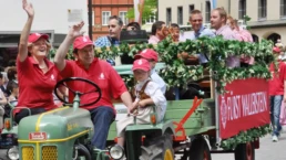 traktor und festwagen n&ouml;rdlinger mess